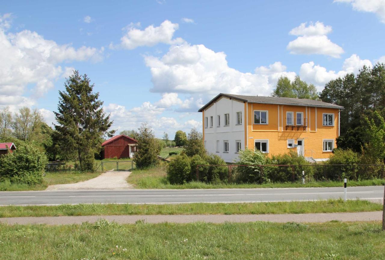 Ferienwohnung Am Alten Gutshaus Nossentiner Huette Buitenkant foto