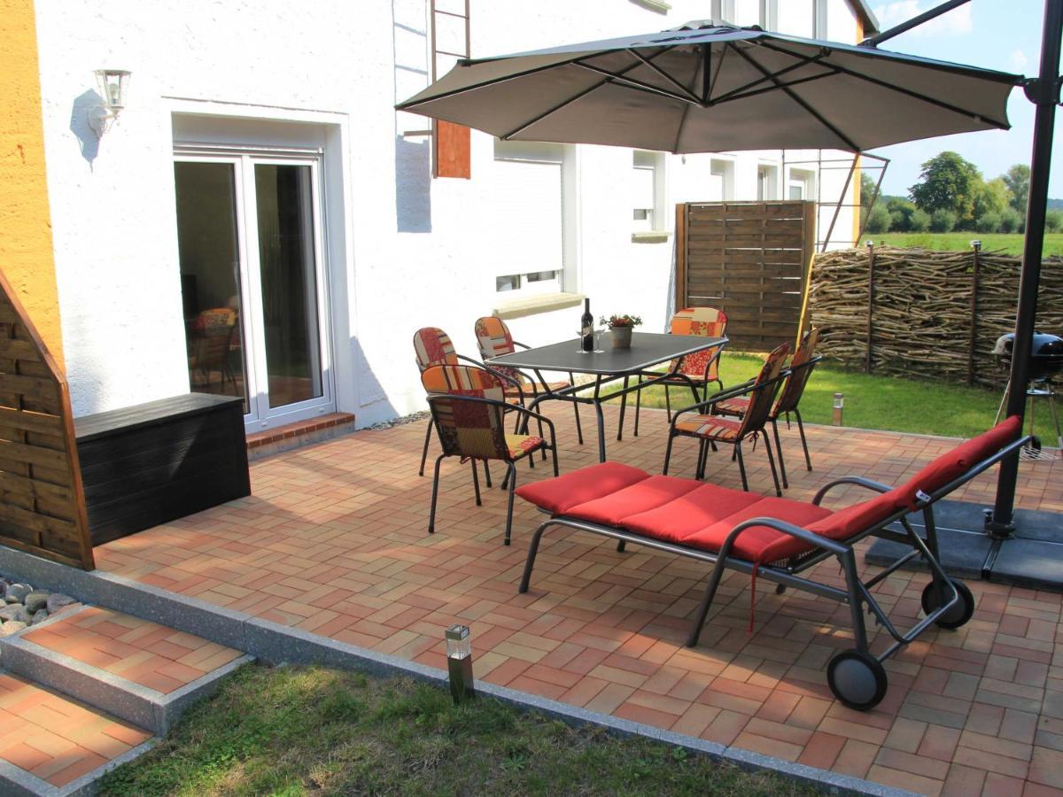 Ferienwohnung Am Alten Gutshaus Nossentiner Huette Buitenkant foto