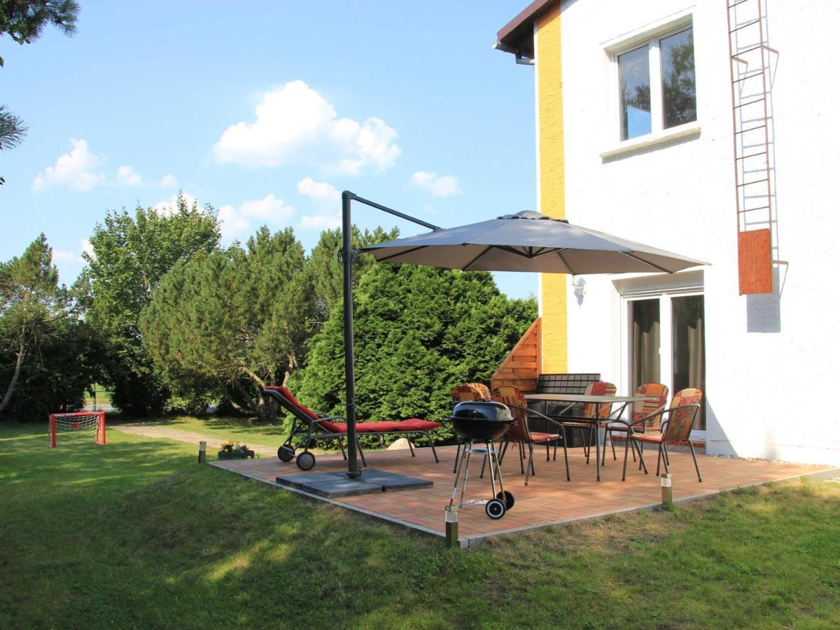 Ferienwohnung Am Alten Gutshaus Nossentiner Huette Buitenkant foto